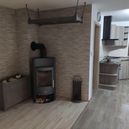 Apartman Vysoké nad Jizerou Buitenkant foto