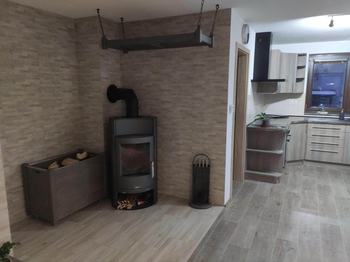 Apartman Vysoké nad Jizerou Buitenkant foto